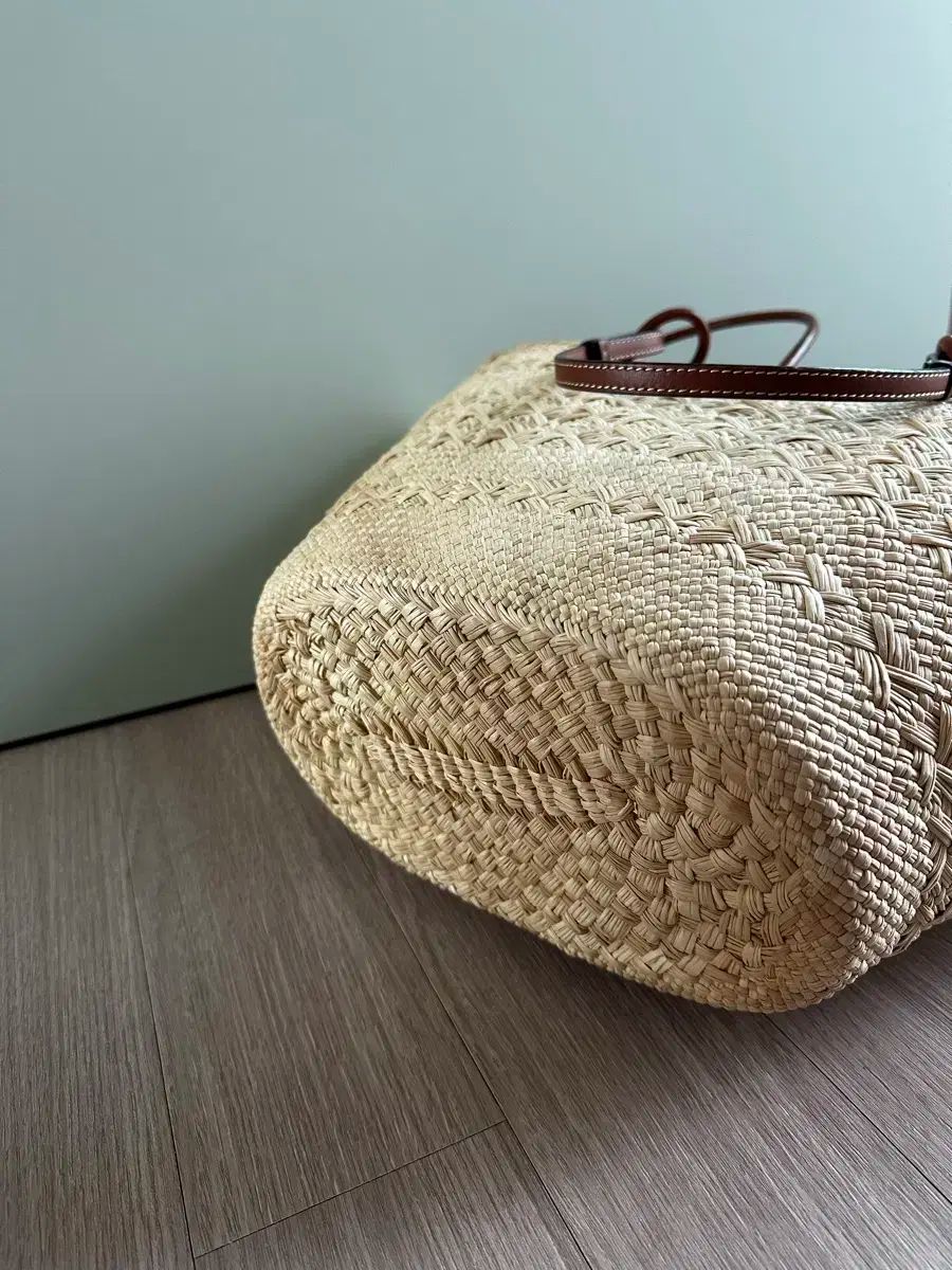 【SALE】2025SS LOEWE バスケットバッグ ミディアムサイズ 2025年8月】籠バッグ（LOEWE／かごバッグ）のおすすめ人気