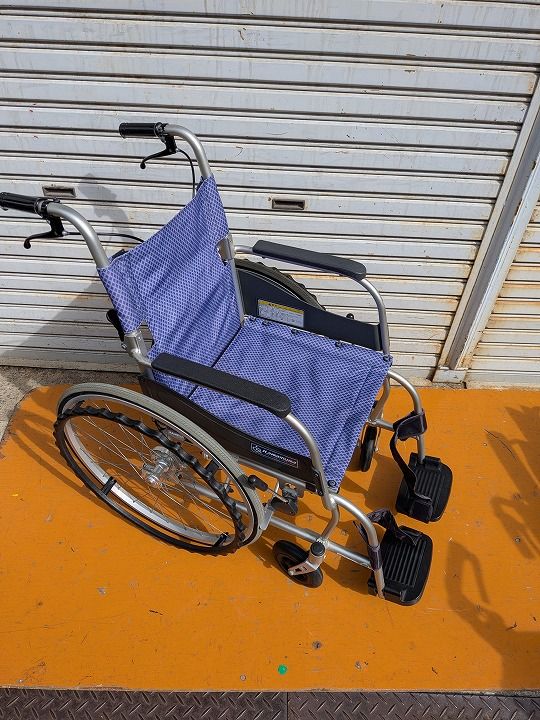 一部地域を除く カワムラサイクル 自走式軽量車椅子 ふわりす KF22-40SB KM-25-1021-01