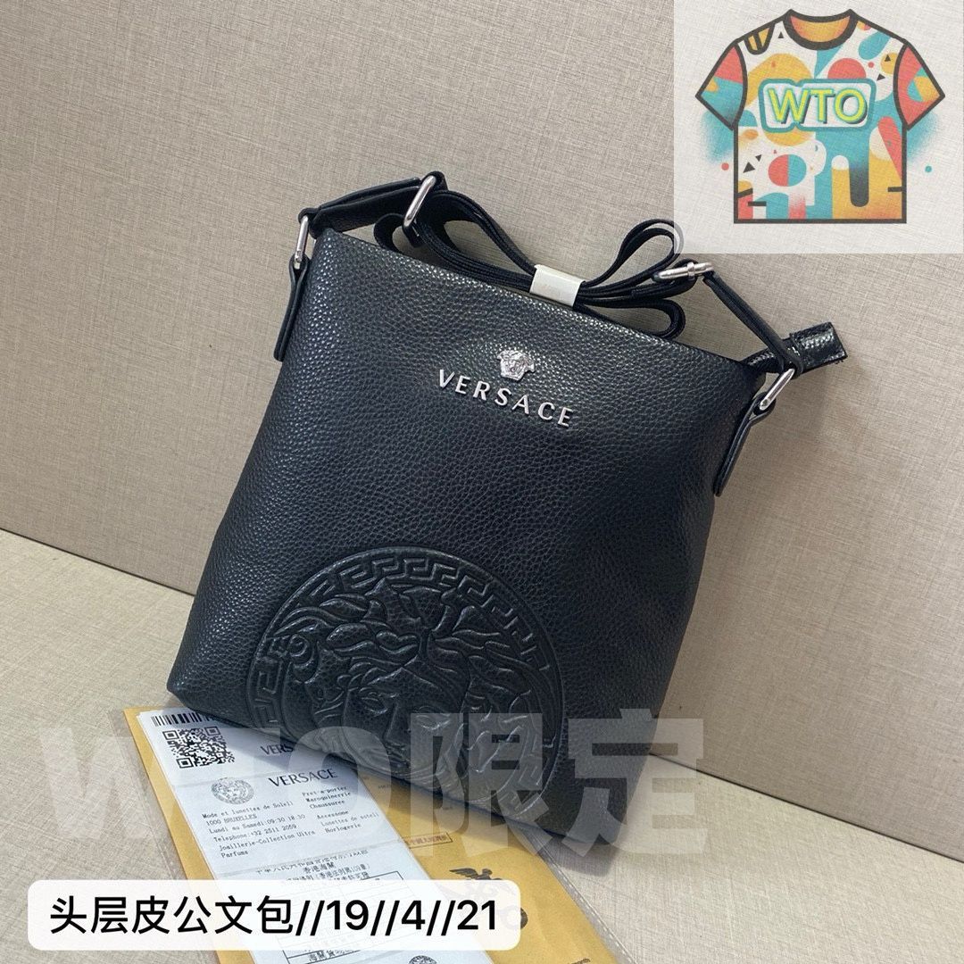 本日特価] ヴェルサーチ Versace 高級レザー ベルト＆バッグ