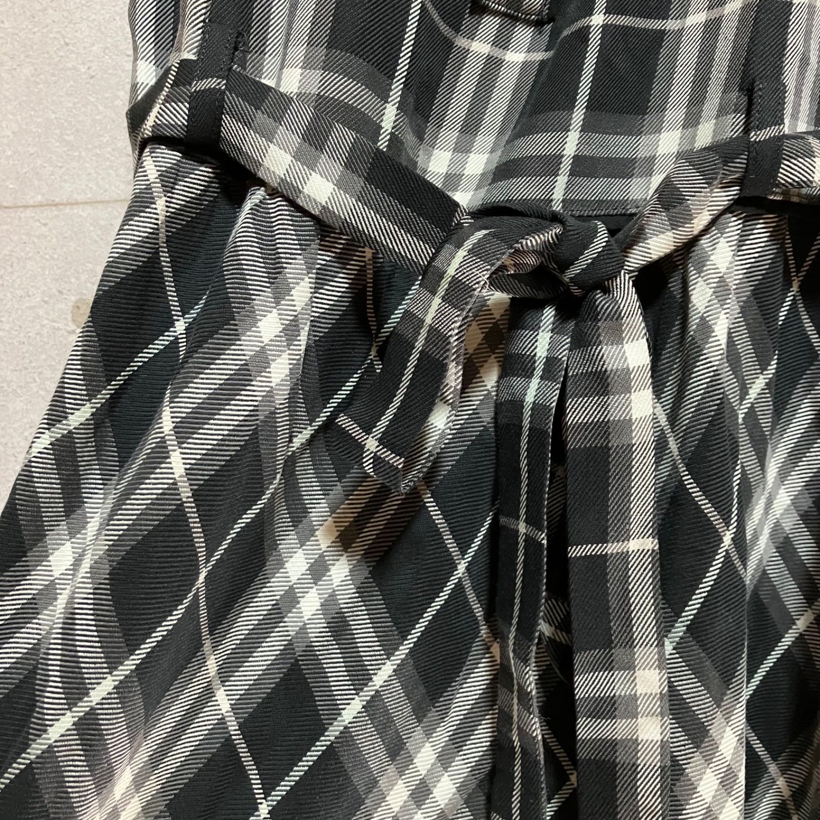 Burberrys BLUE LABEL ノースリーブシャツワンピース 38 BURBERRY BLUE LABEL チェック柄ノースリーブワンピース 38