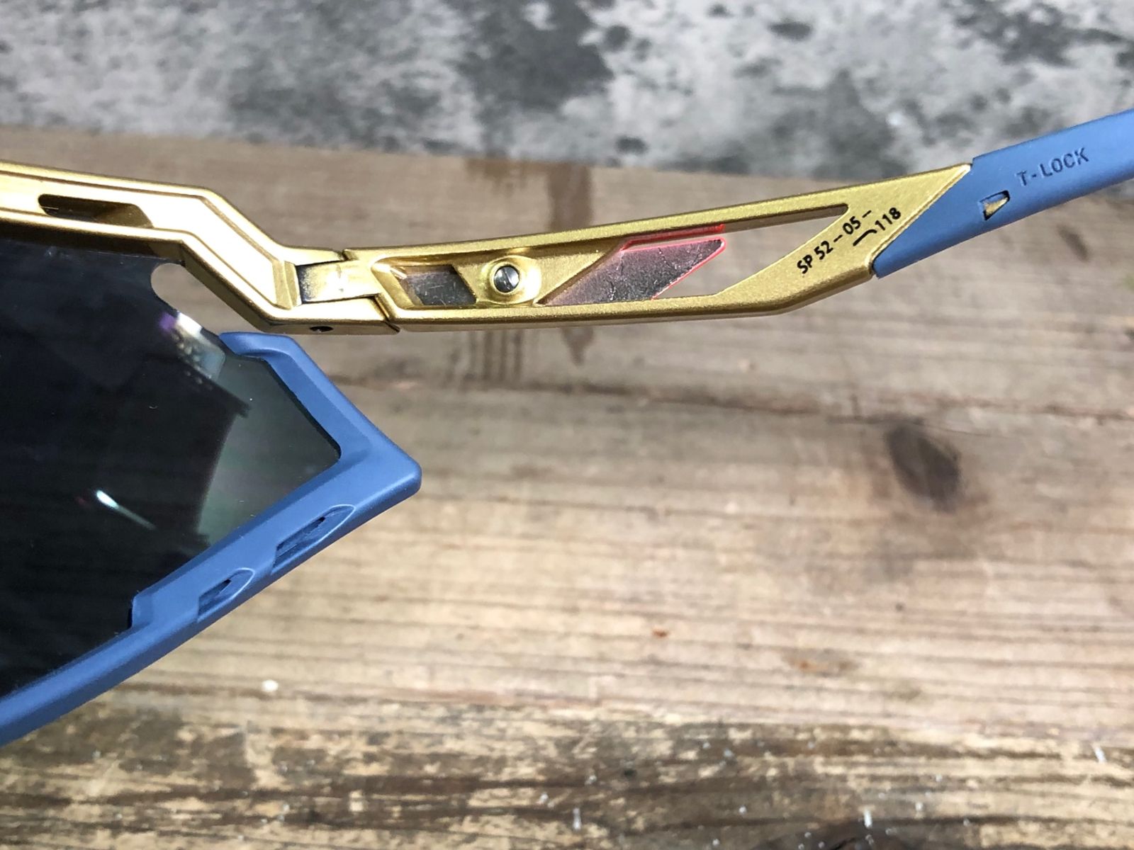 金青