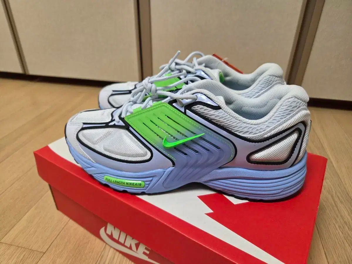 NIKE ナイキ ランニングシューズ 265 270 275