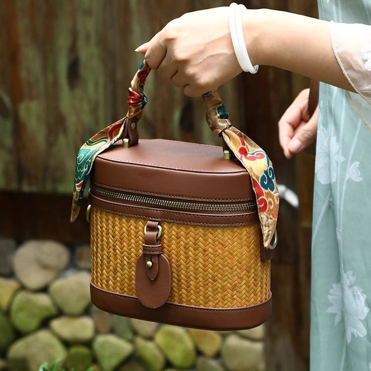 竹編みレザー2WAYバッグ レディース 手作り 自然素材 和洋兼用 軽量 上品 手提げ 肩掛け ショルダー 竹組細工 籠バッグ 手提バッグ ブラウン