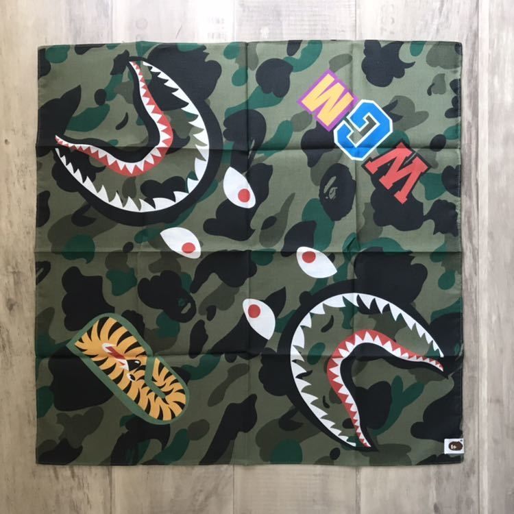 BAPE camo シャーク バンダナ shark ベイプ ape エイプ 迷彩 - メルカリ