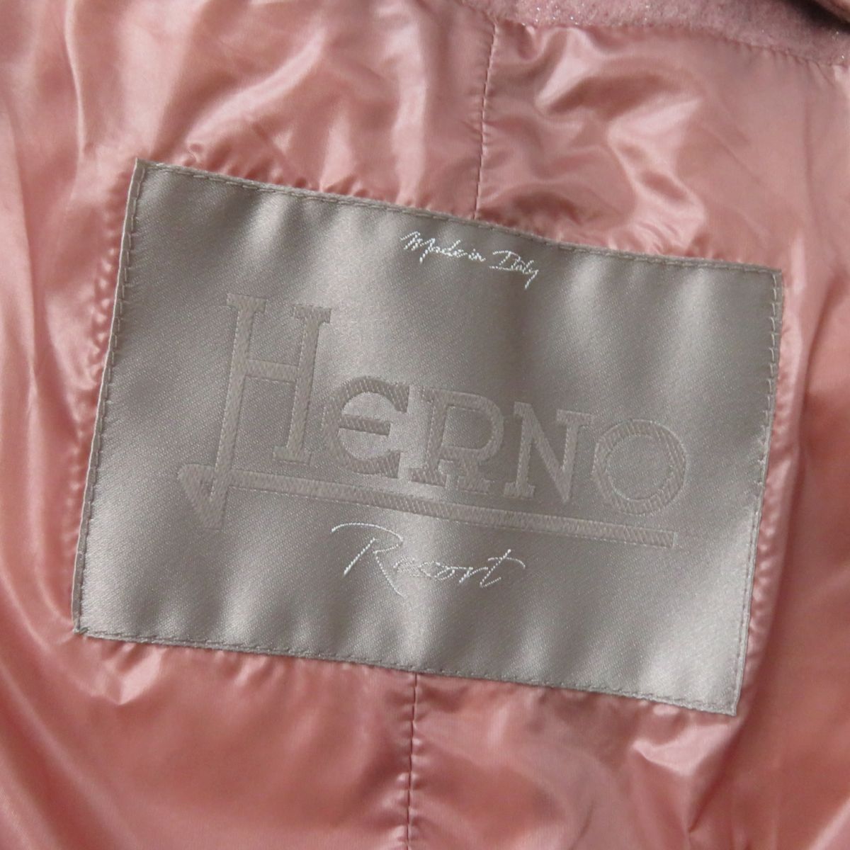極美品★正規品 HERNO ヘルノ リゾート PI026DR フード・ロゴプレート付き レイヤード風 カシミヤ×シルク ダウンコート ピンク 42 伊製