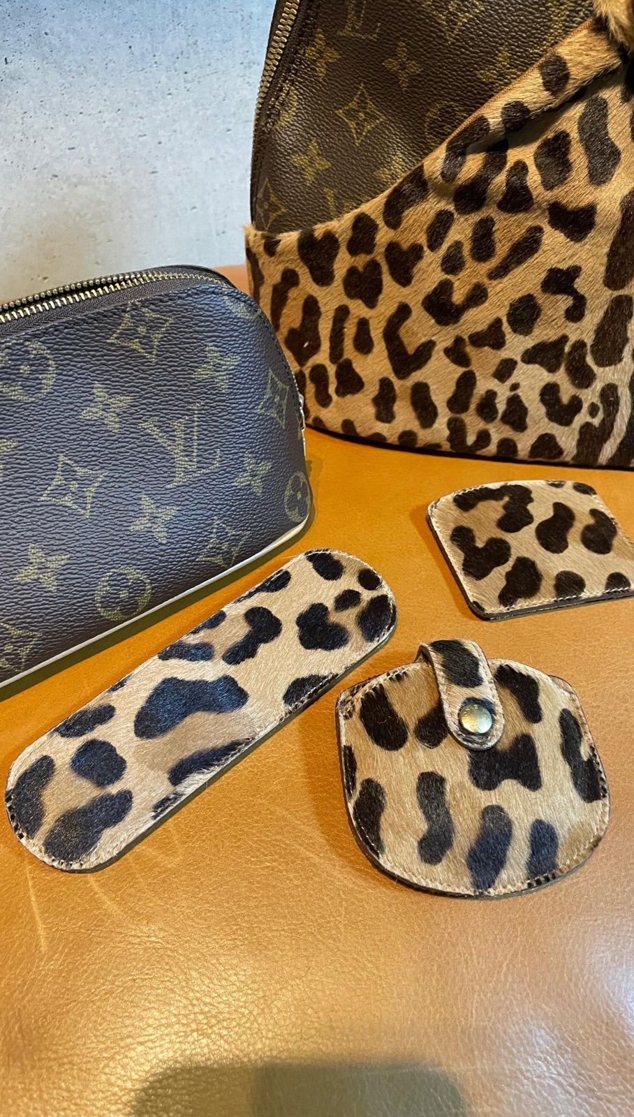 LOUIS VUITTON ルイヴィトン モノグラムレオパード アズディン LOUIS VUITTON ルイヴィトン モノグラムレオパード アズディン
