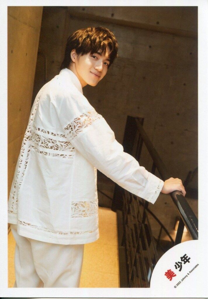 美 少年 22年 Spring Paradise 岩﨑大昇 公式写真 *1枚 - メルカリ