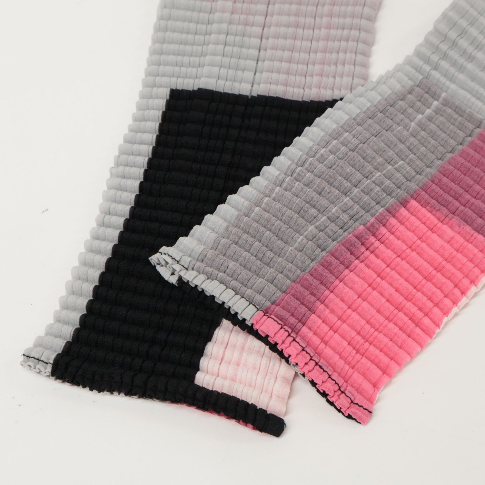  PLEATS PLEASE プリーツプリーズ 10年 ﾋﾟﾝｸ×ﾌﾞﾗｯｸ 長袖ﾄｯﾌﾟｽ M アンサンブル トップス