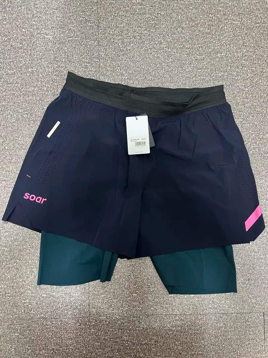 ソアー ラーニング デュアル ショートパンツ XL