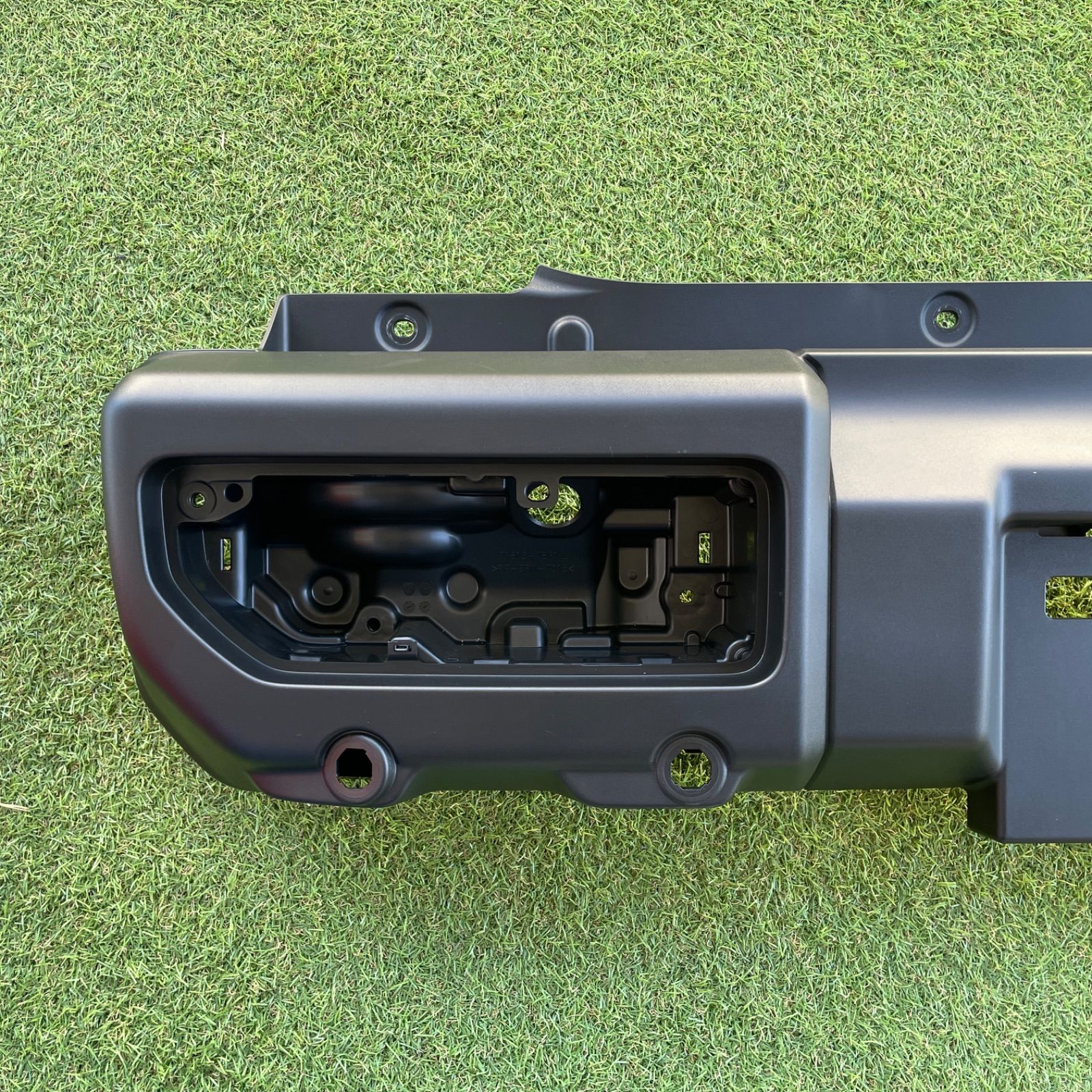 SUZUKI スズキ JB64 ジムニー純正リアバンパー 新車外し ４型 FFCRYSTALESIA_COM