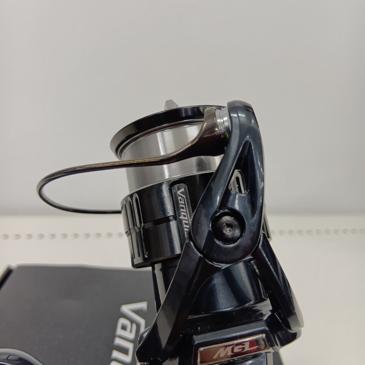 SHIMANO - □□SHIMANO シマノ 19ヴァンキッシュC2000SHG 03952 SHIMANO シマノ 03952 釣り用品 リール スピニングリール 19