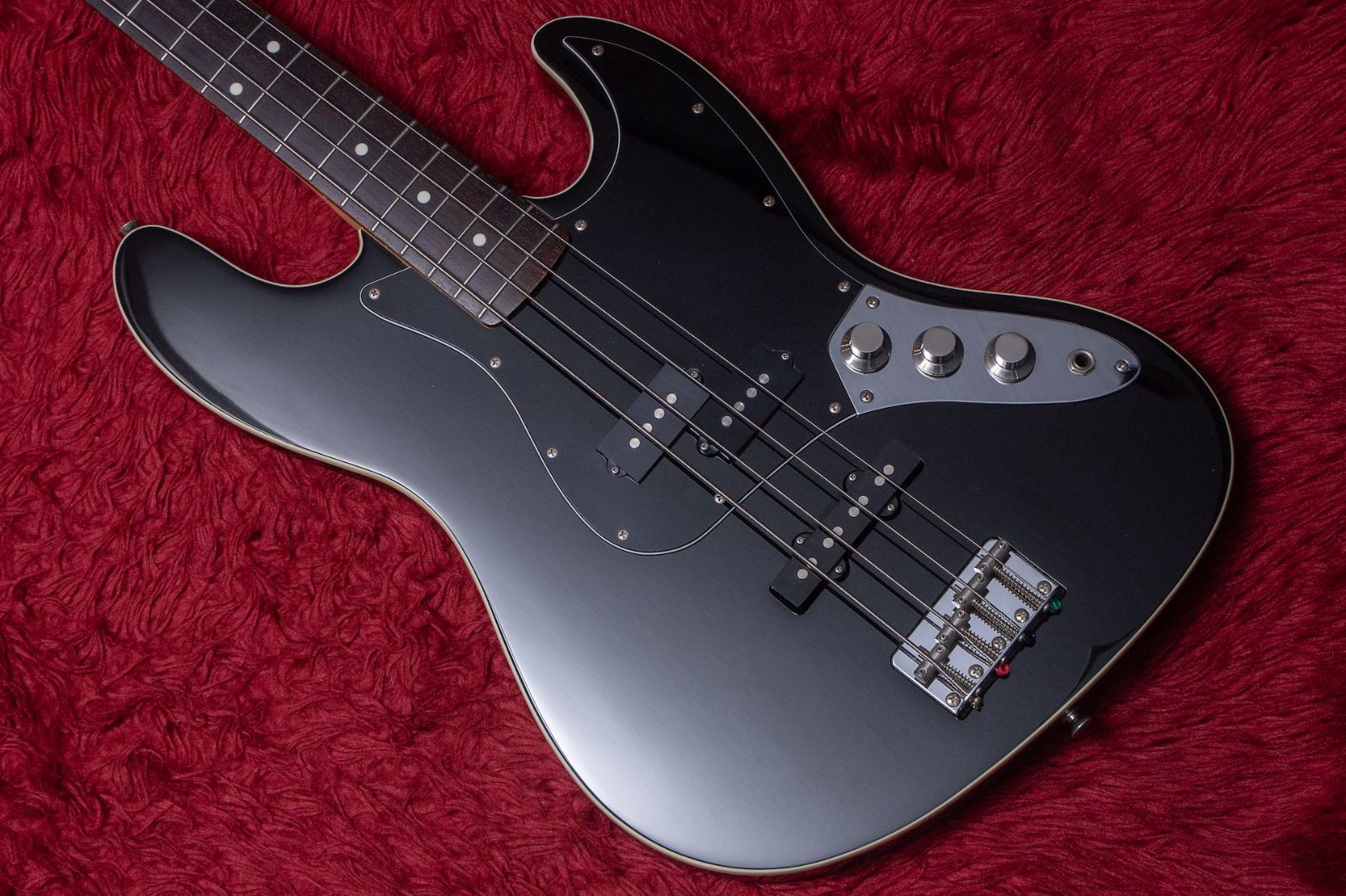 ジャンク ジャズベース 2本まとめ売り Used Basses | ワタナベ楽器店