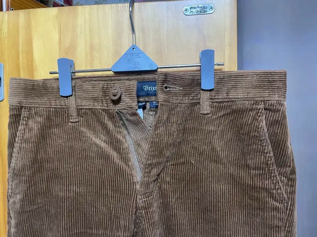 パンツ