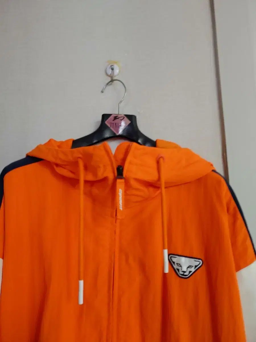 ダイナフィット フード シャカシャカ素材 ウィンドブレーカー オーバーフィット 100 ― 105