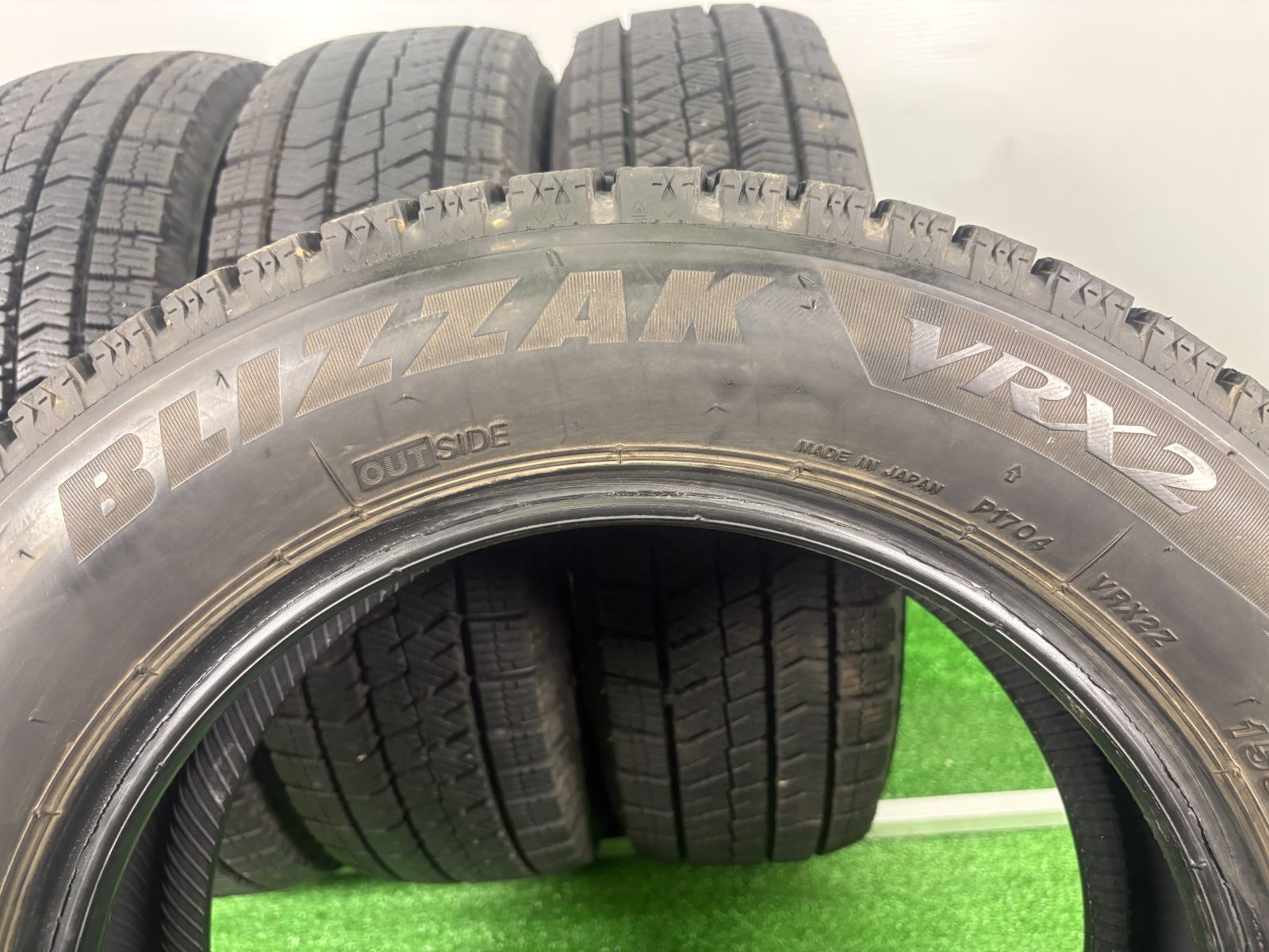 冬タイヤ スタッドレス