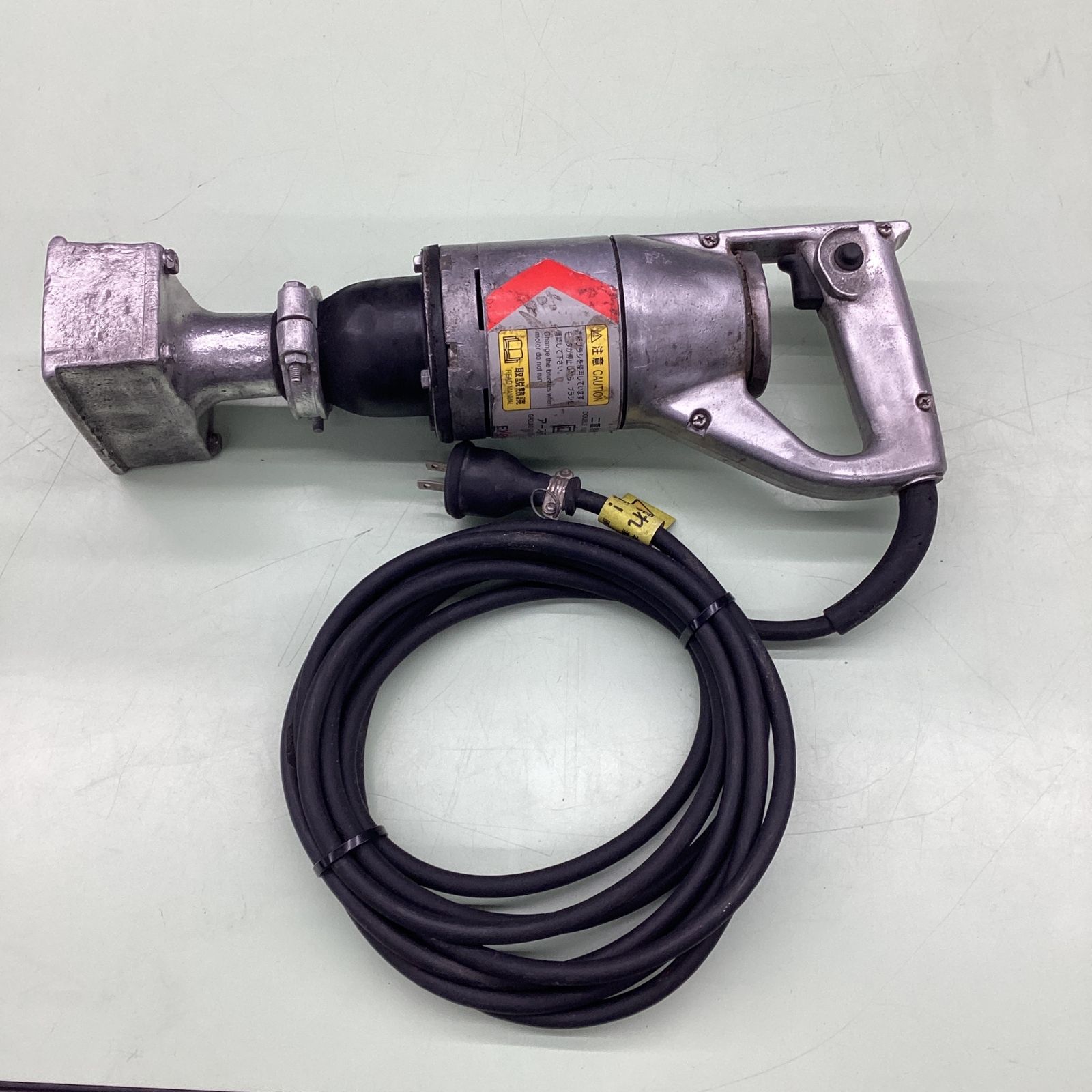EXEN 軽便壁打ちEKCA軽便バイブレーター 100V 50/60Hz EXEN 軽便壁打ちEKCA軽便バイブレーター 100V 50/60Hz