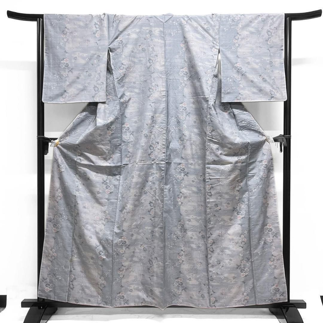 都喜ヱ門 ゴールドラベル 小紋 白大島紬 菊 蝶 藤白泥染 着物 032a d