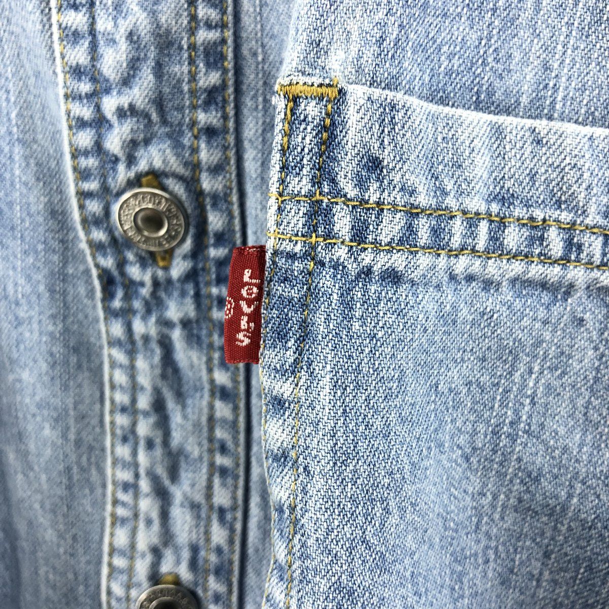 デニムシャツ