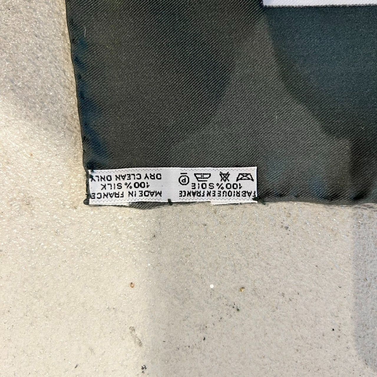 HERMES エルメス カレ 90 L'hiver リヴェール 冬 シルク スカーフ