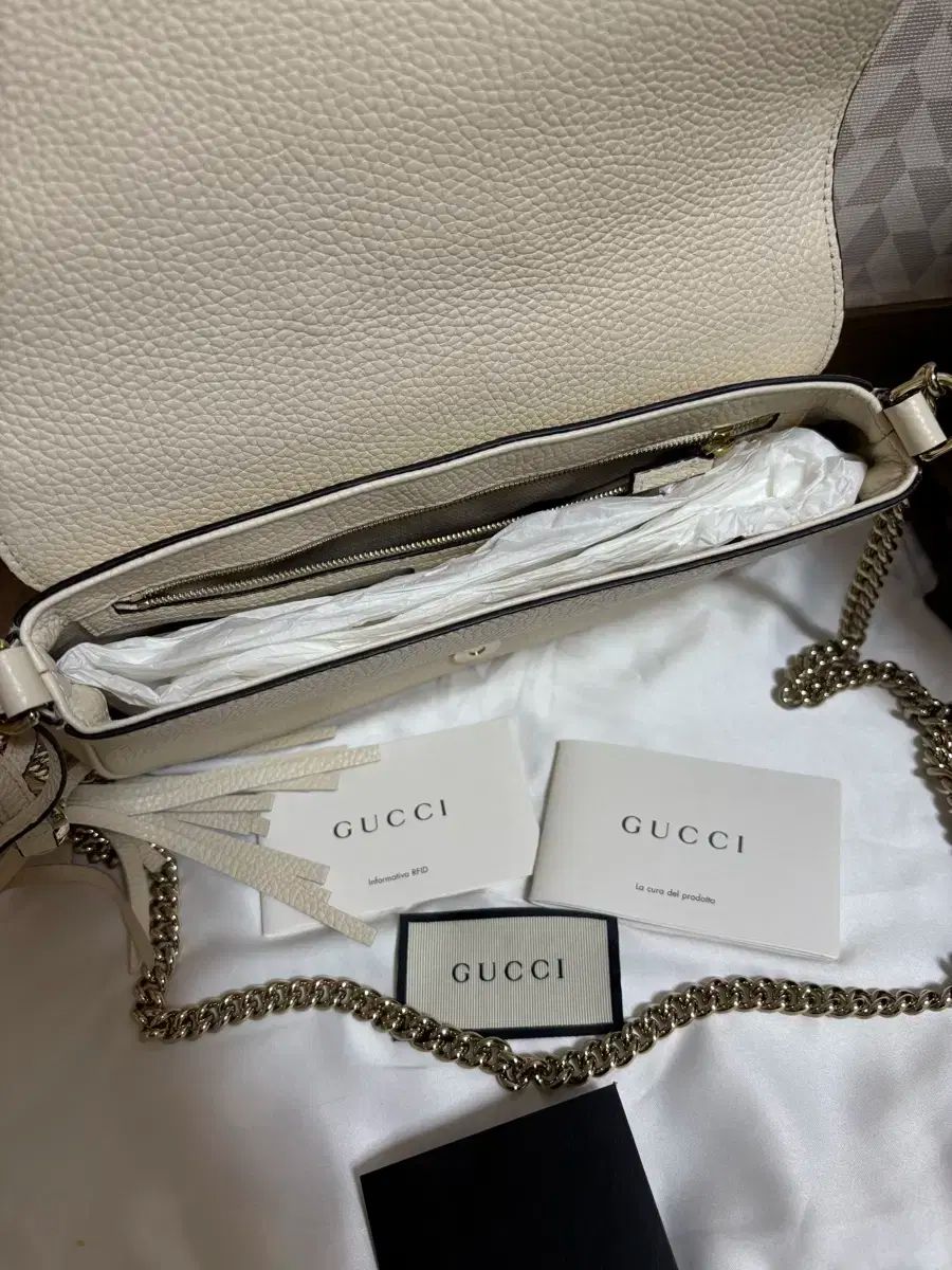 GUCCI グッチ ソーホー タッセル クロスバッグ