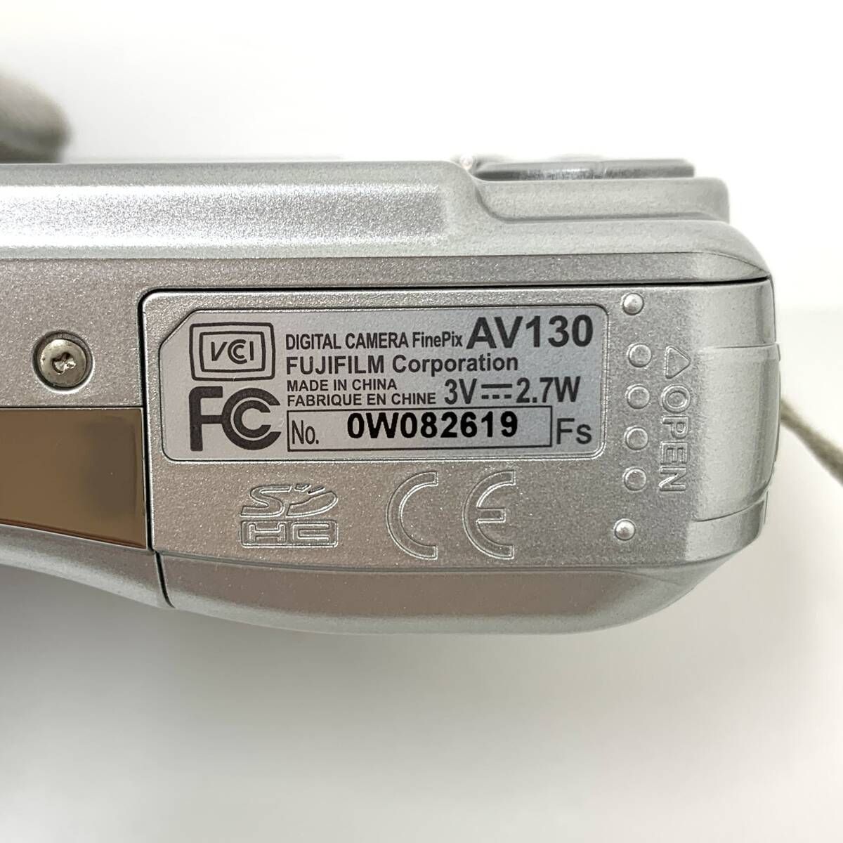 Z0762 FUJIFILM 富士フイルム FINEPIX ファインピクス AV130