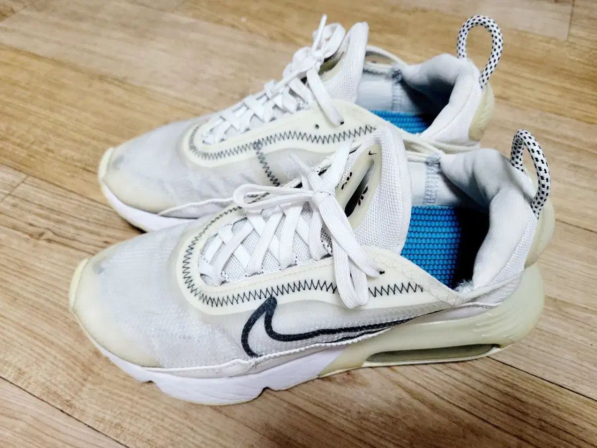 【雷市場（ポンジャン）商品韓国直送】 NIKE(ナイキ) エアマックス 2090