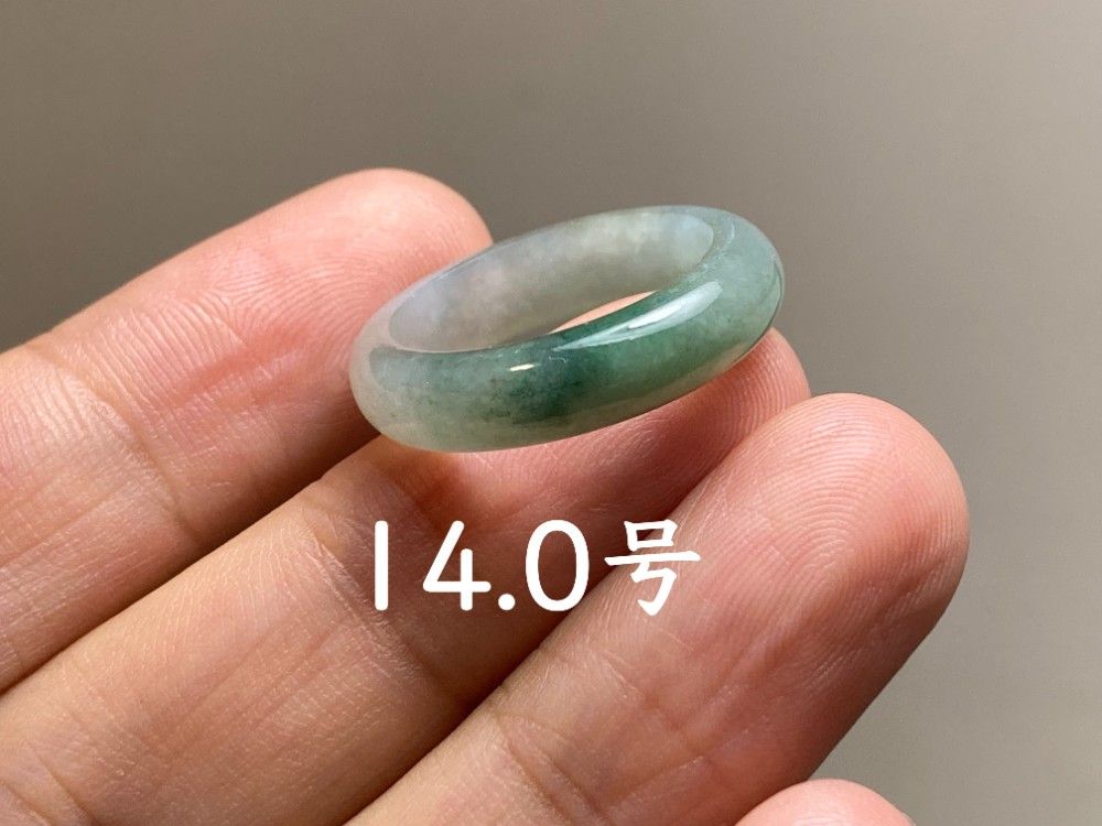 【R843-001】翡翠　くりぬき　リング　ミャンマー産　4.5号　氷翡翠 L13-239 氷糯種 白緑 14.0号 ミャンマー産 A貨 本翡翠 くりぬき