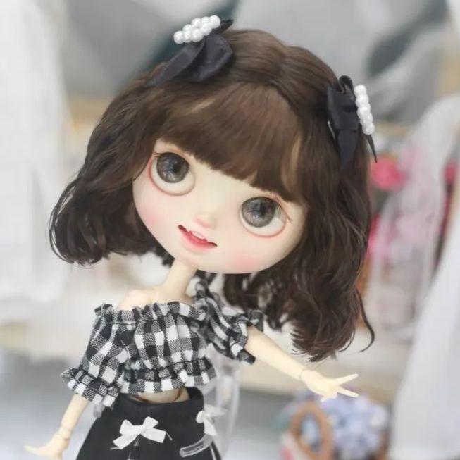 ブライス ウィッグ モヘアウィッグ 海外作家 ポップマート