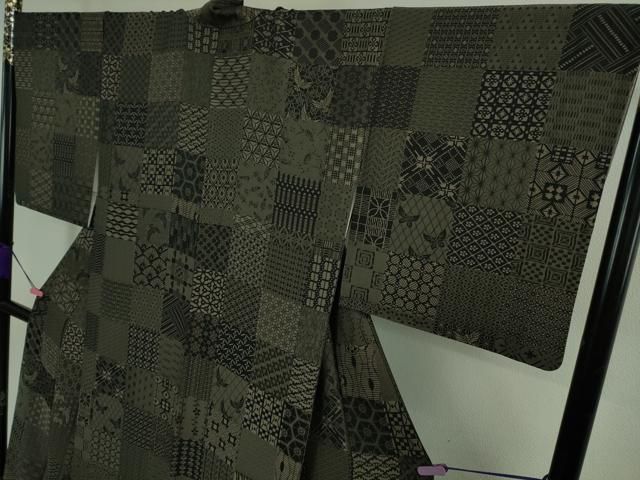 平和屋着物□極上 染色作家 斉藤三才 お召 市松 名物裂 三才鳥 黒