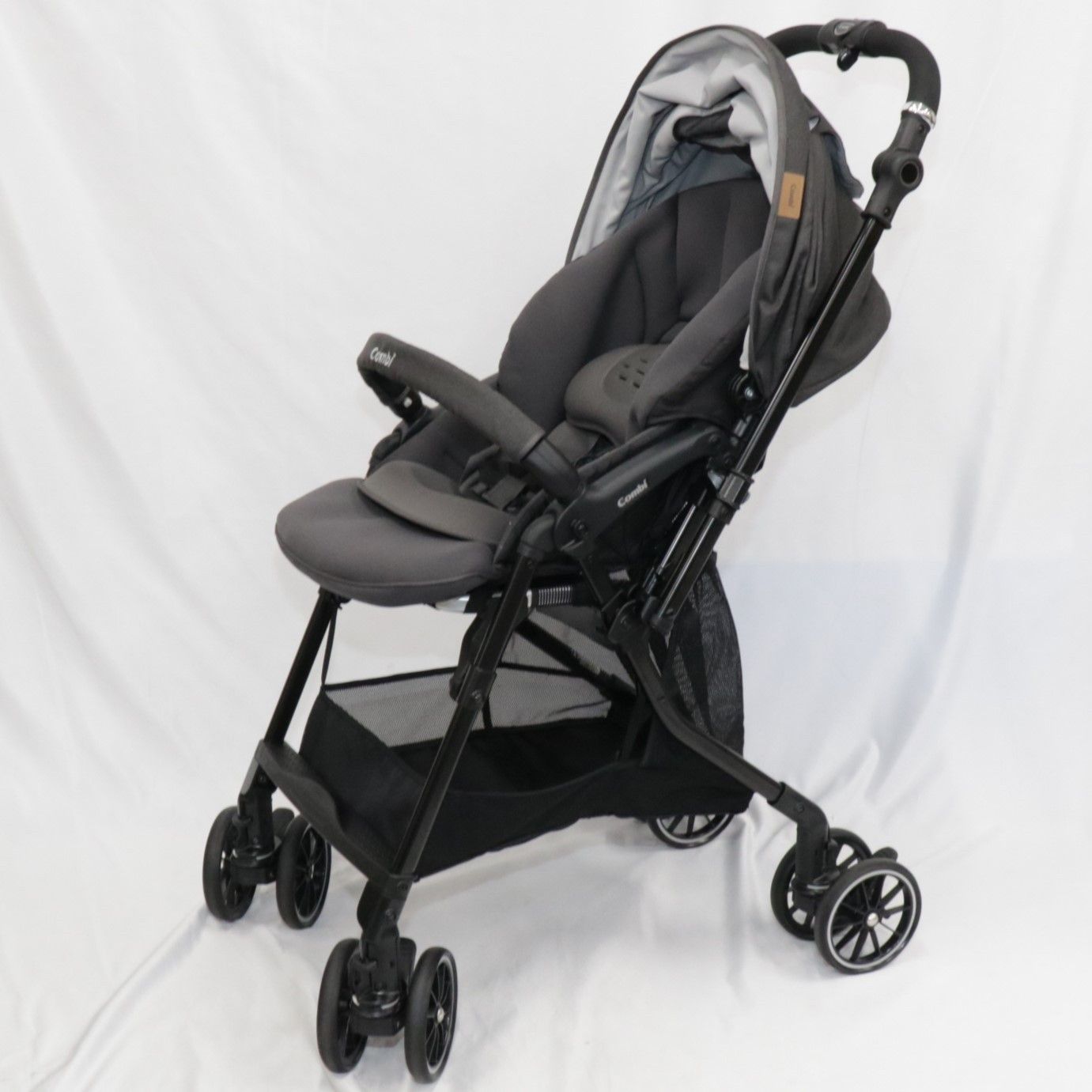 Combi スゴカルα compact エッグショック AW ノーブルグレー コンビ