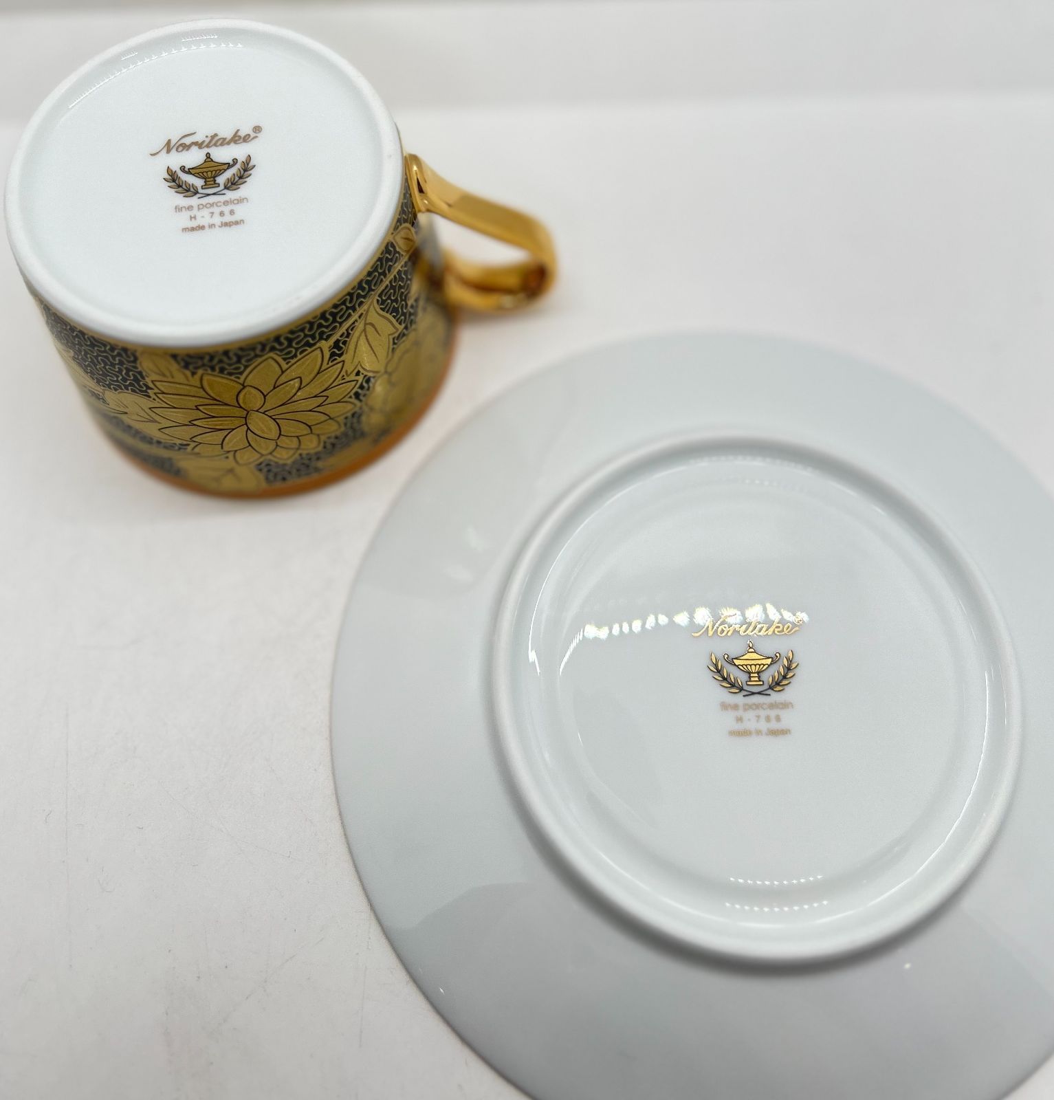 オマージュコレクション カプチーノカップ＆ソーサー