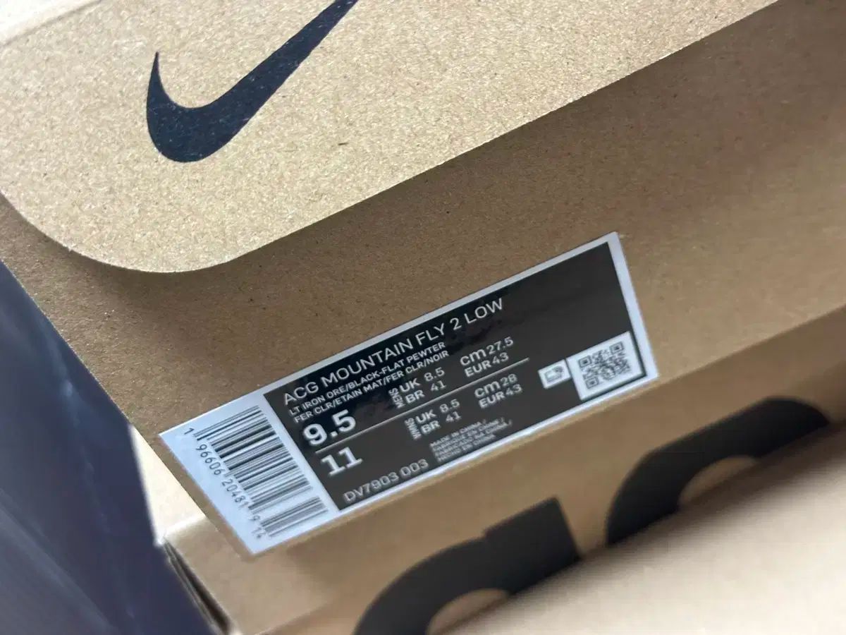 NIKE ナイキ ACG マウンテン フライ 2 ロー グレー 275 DV7903 ー 003 USTAUSTRALIA_COM_AU