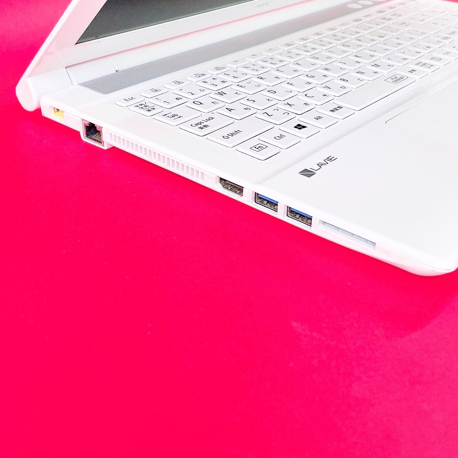 ️ハイスペック 第8世代Corei7 薄型ノートパソコン 大容量SSD1TB な白 Windows11 在宅ワーク 学生 事務作業 動画視聴に最適 初期設定済みすぐ使える オフィス付き NEC VETTDRUCK_DE