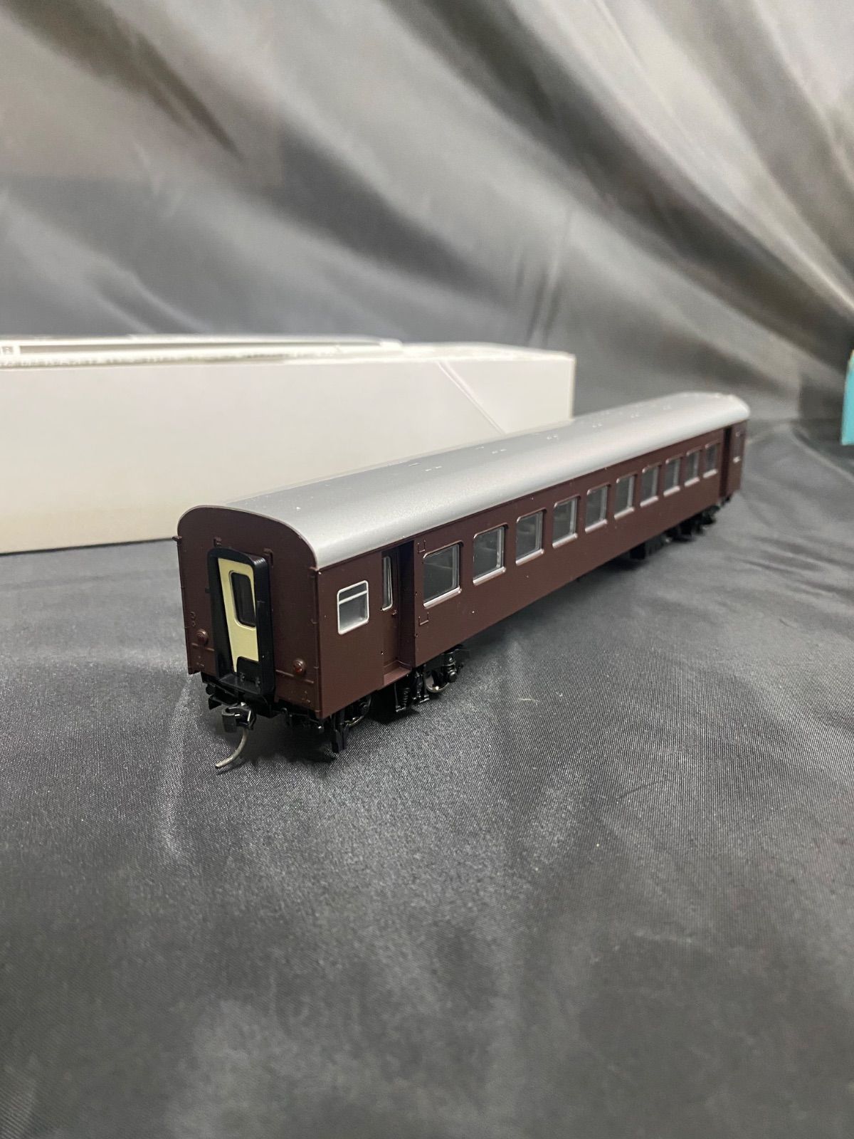 TOMIX（トミックス）  HO-562 ナハフ10(茶) 国鉄客車 ナハネフ10形（茶）｜製品情報｜製品検索｜鉄道模型