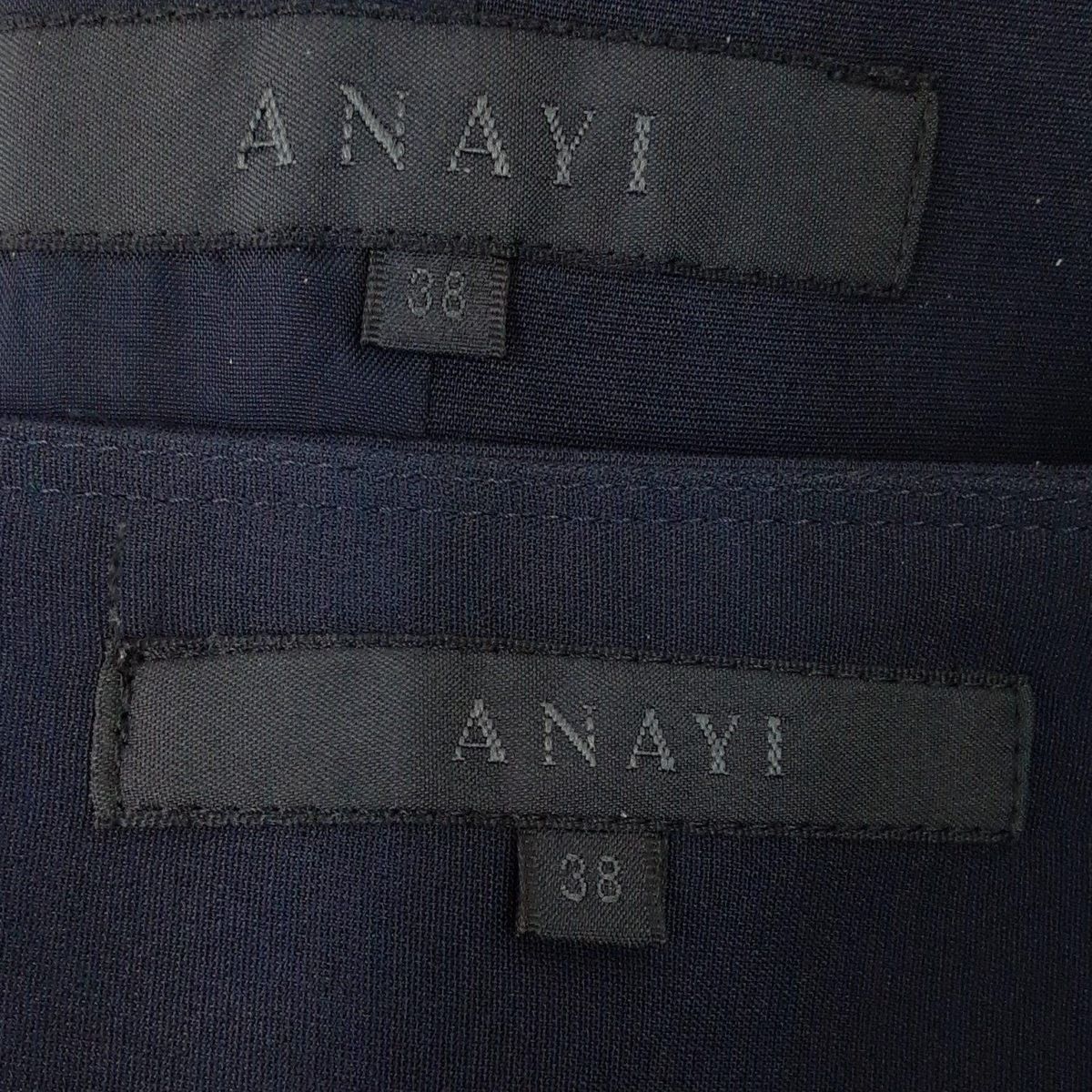 ネイビー