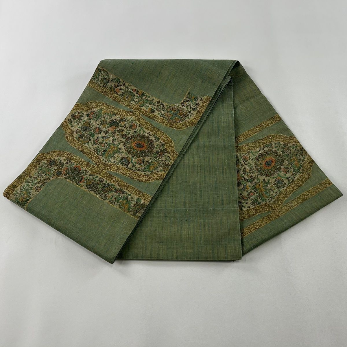 殿堂 緑 金糸 花唐草 秀品 袋帯 お太鼓柄 メルカリ - 【中古】 正絹 着物・浴衣