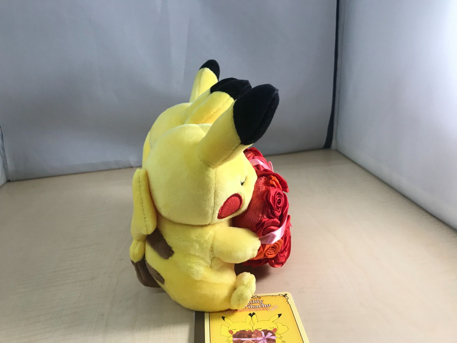 ピカチュウ ポケモンセンター　マンスリーペア　ピカチュウ　2月　2017 Amazon.co.jp: ポケモンセンターオリジナル ぬいぐるみ