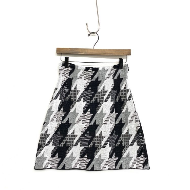 未使用品 Mame Kurogouchi マメクロゴウチ Houndstooth Knitted Skirt