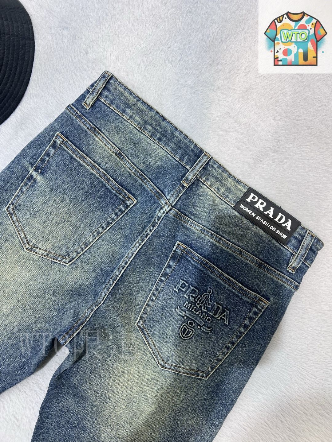 【春夏カジュアルスタイル】PRADA ブリーチデニムパンツ スカイ 春夏カジュアルスタイル】PRADA ブリーチデニムパンツ スカイ