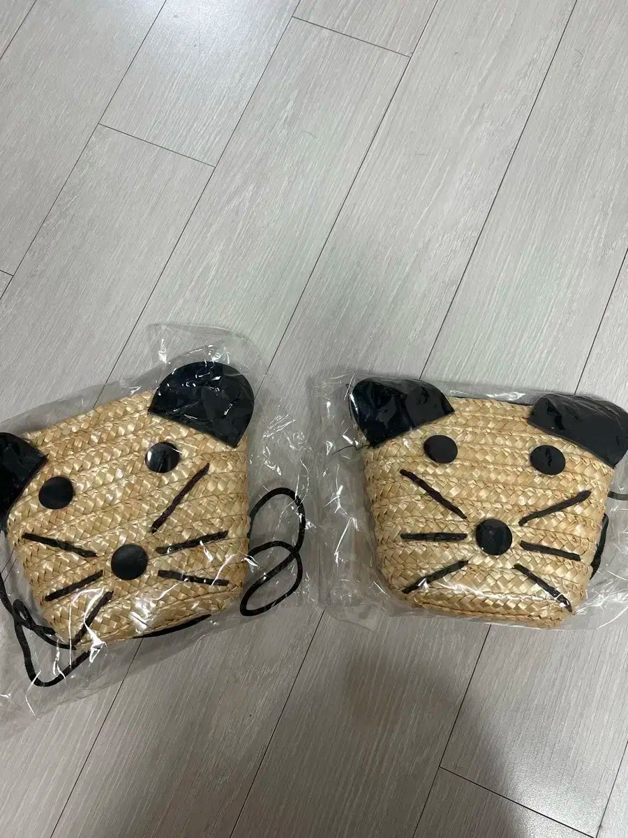 品質保証，人気セール 猫 ストロー バッグ 2 セット その他