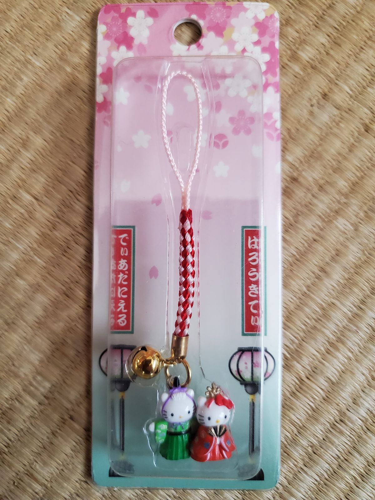 激レア　キティ　ダニエル ひな祭り ストラップ　根付け　ひなまつり レア！キティ 根付 ストラップ ひな祭りキティ&ダニエル2種