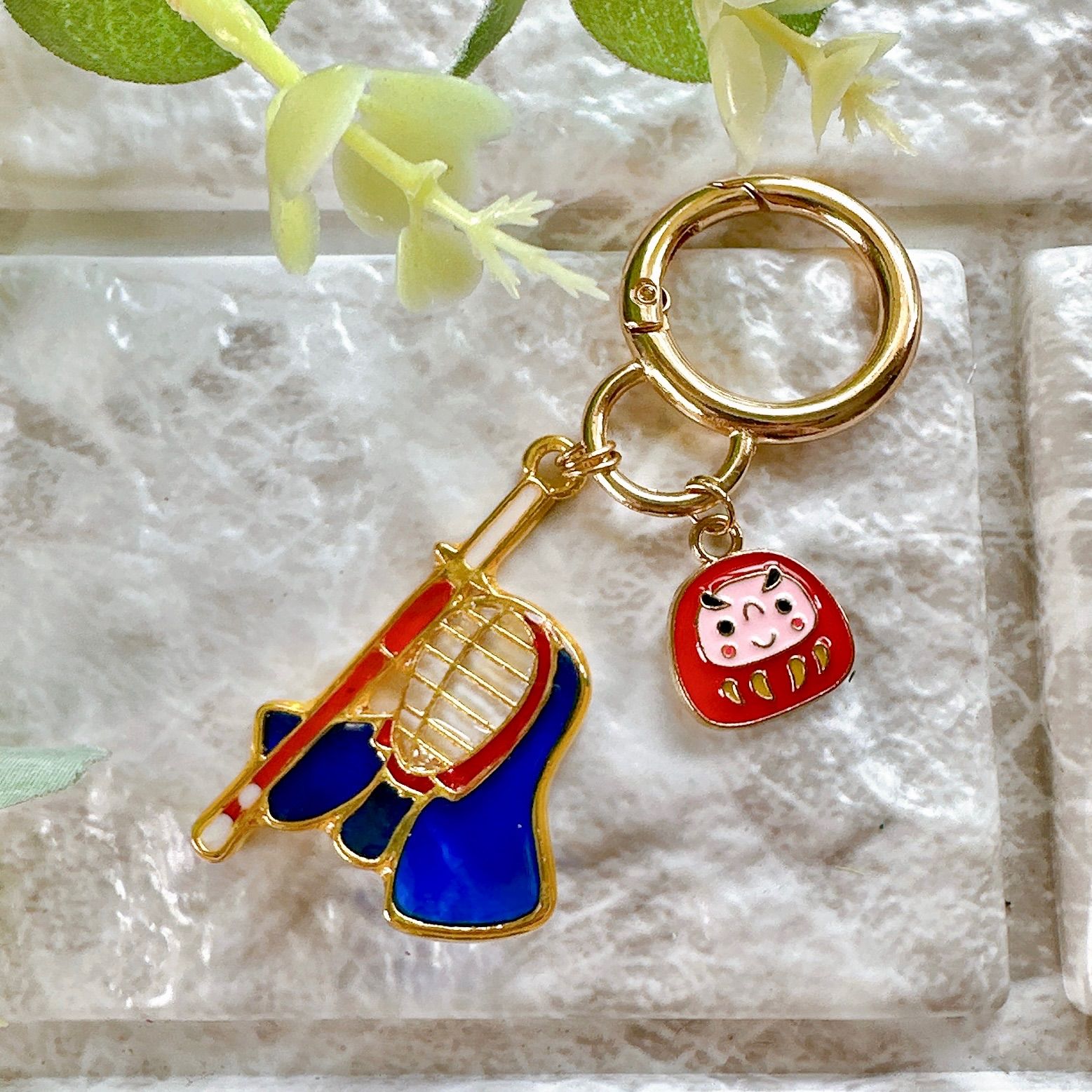 剣道 キーホルダー 達磨 レジン ハンドメイド - メルカリ