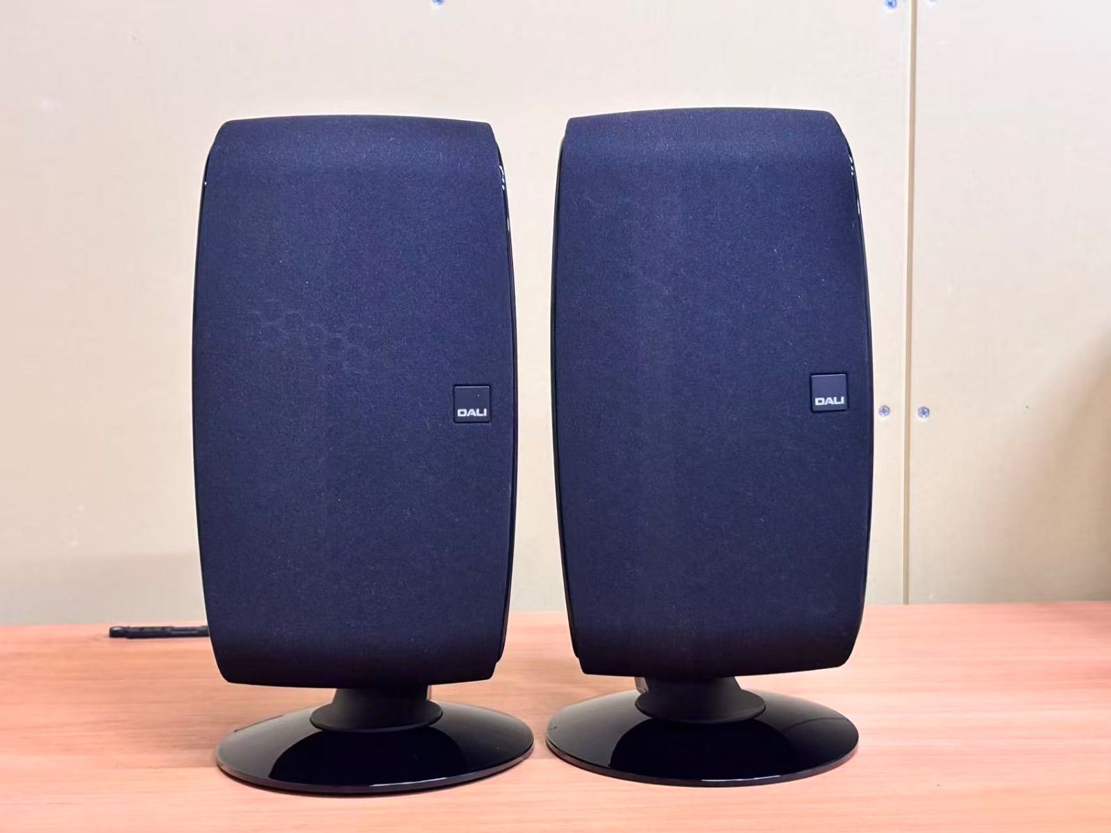 ♥ 展示品 DALI FAZON SAT IB アイアンブラック ペア 2本 ブックシェルフ型スピーカー