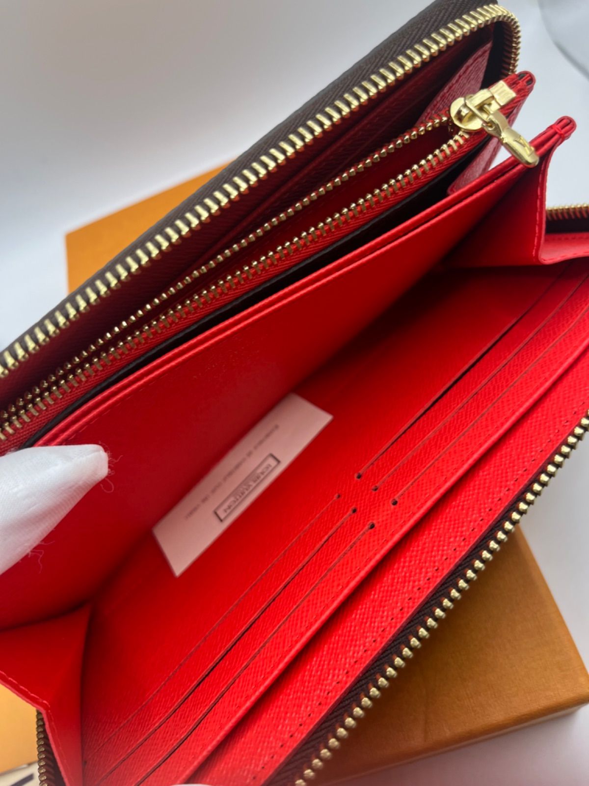 新品同様 LOUIS VUITTON モノグラム ジッピーウォレット 2021年 