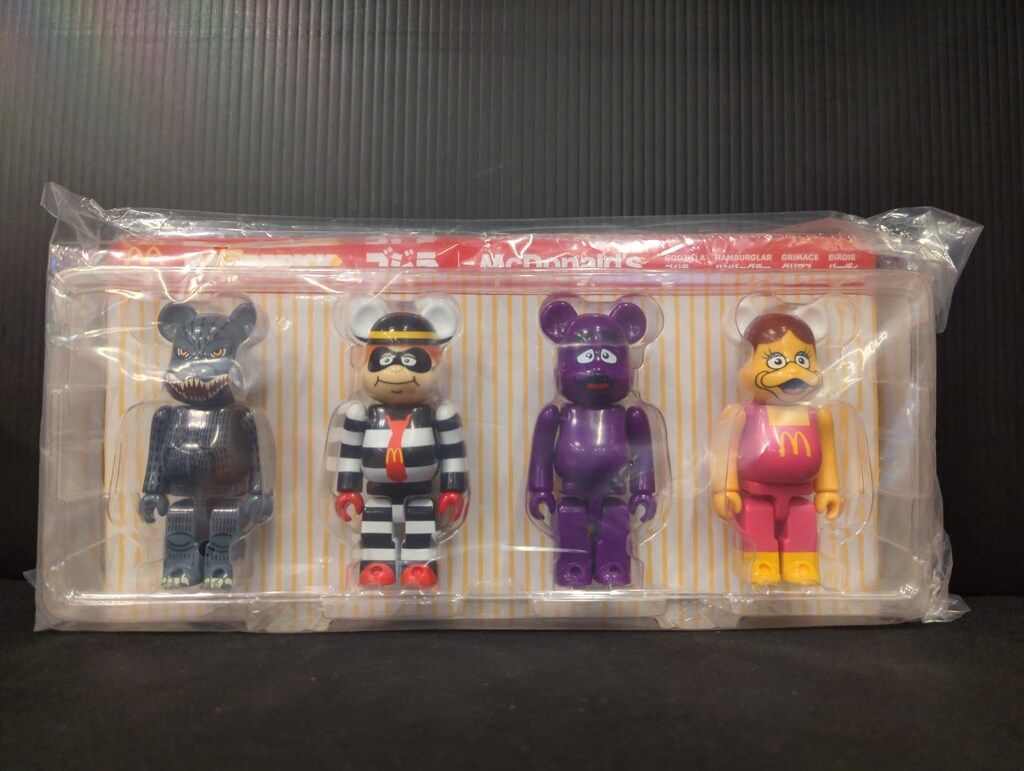 BE@RBRICK - ゴジラvsマクドナルド be@rbrick 11セット BE@RBRICK - Godzilla VS McDonald's 150% Full Set of 4