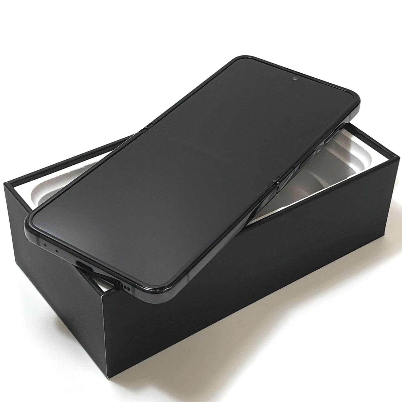 美品】Samsung｜Galaxy Z Flip4 256GB｜SIMフリー - メルカリ