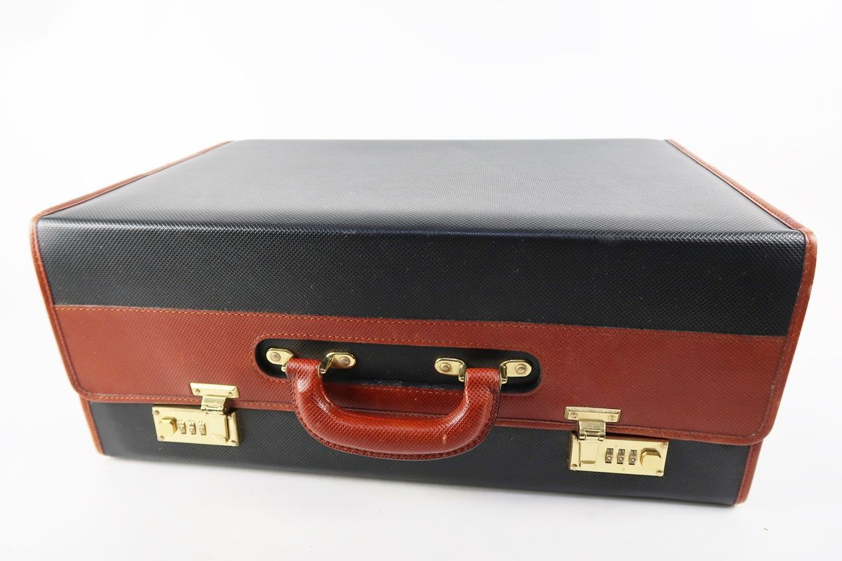 バレーボール 髙橋藍 直筆サイン入りユニフォーム Amazon.co.jp