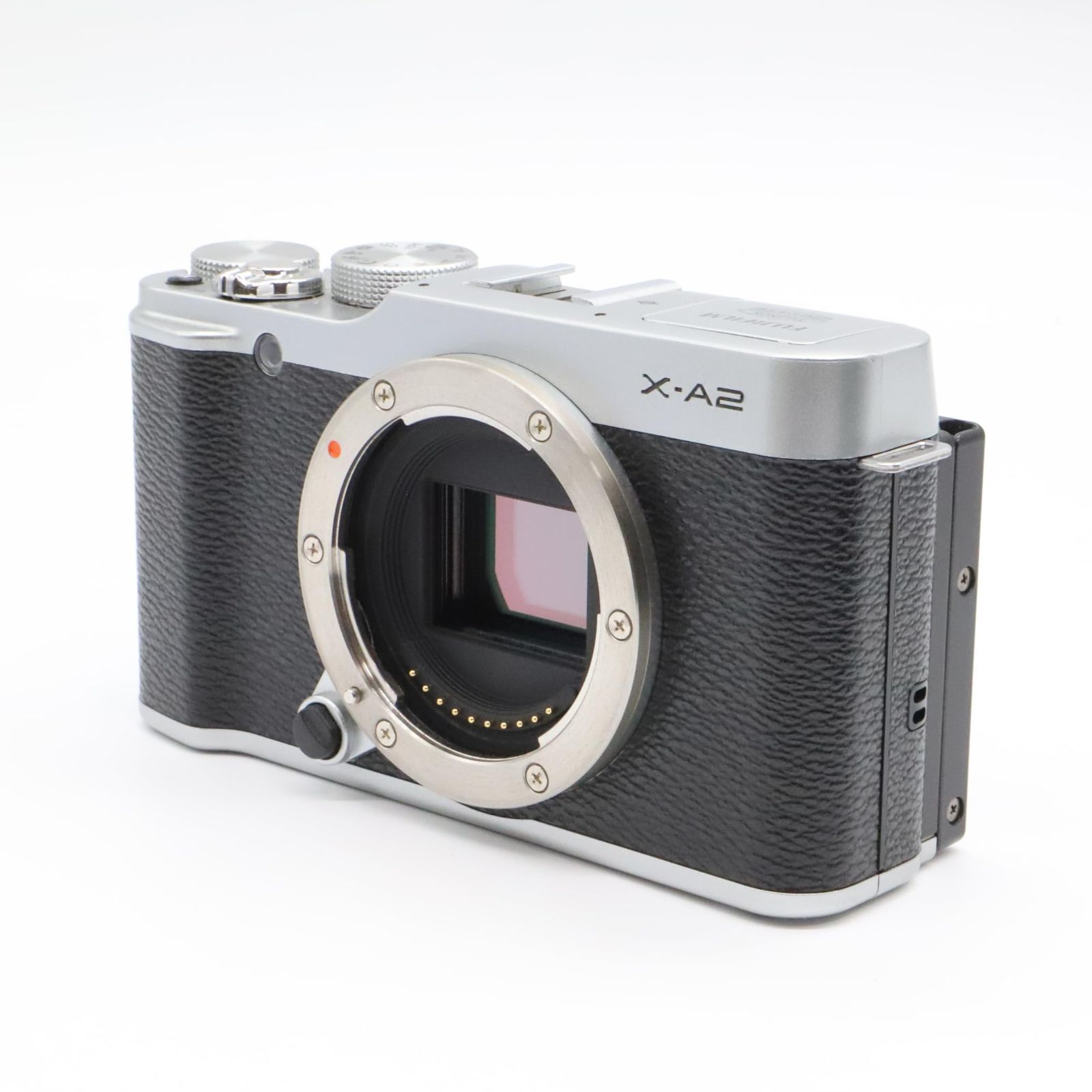 ほぼ新品】FUJIFILM ミラーレス一眼 X-A2 ボディ シルバー X-A2S