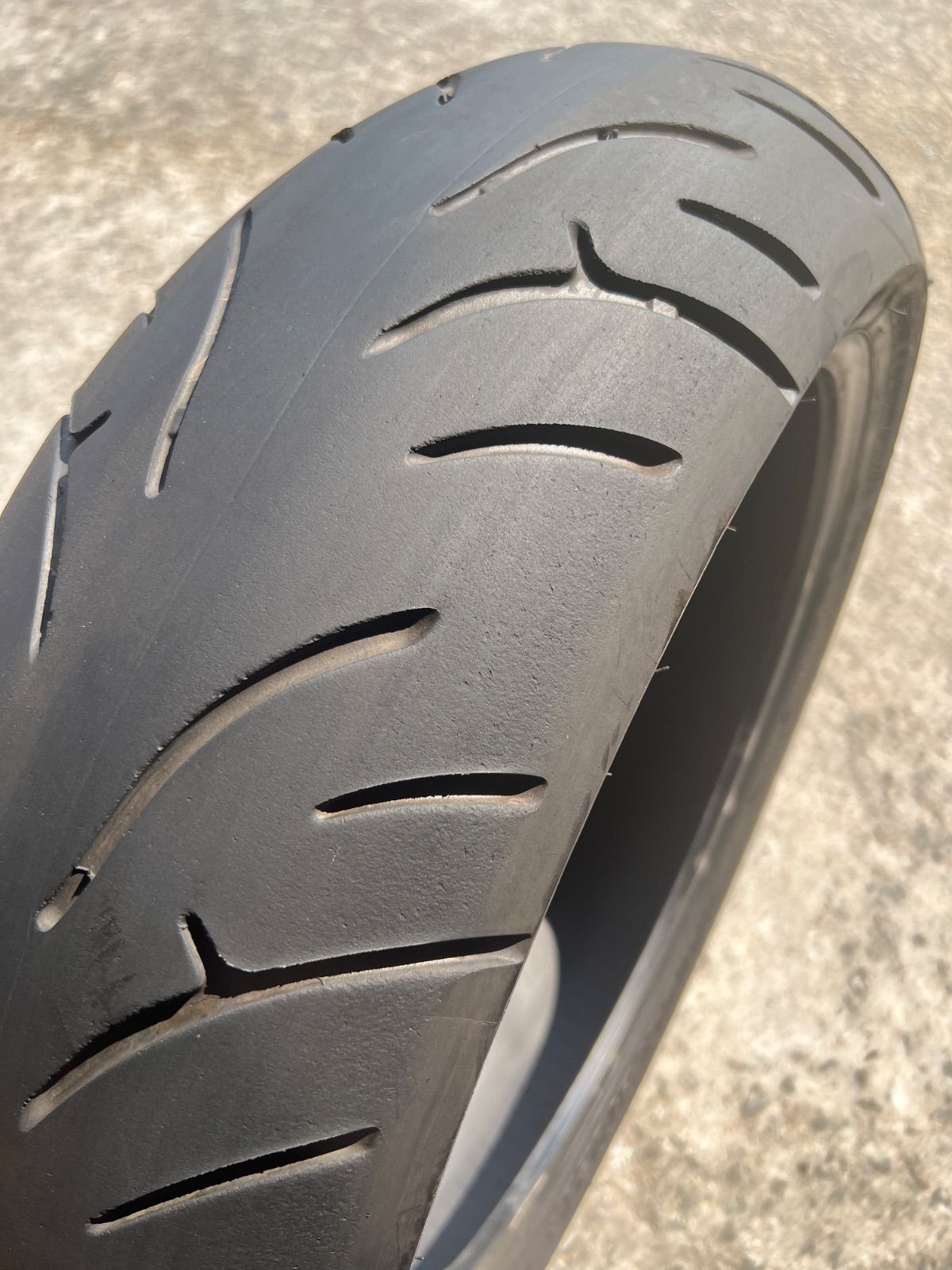 ブリヂストン　BT023 前後セット BATTLAX ブリヂストン HYPERSPORT S23 前後セット 120/70ZR17