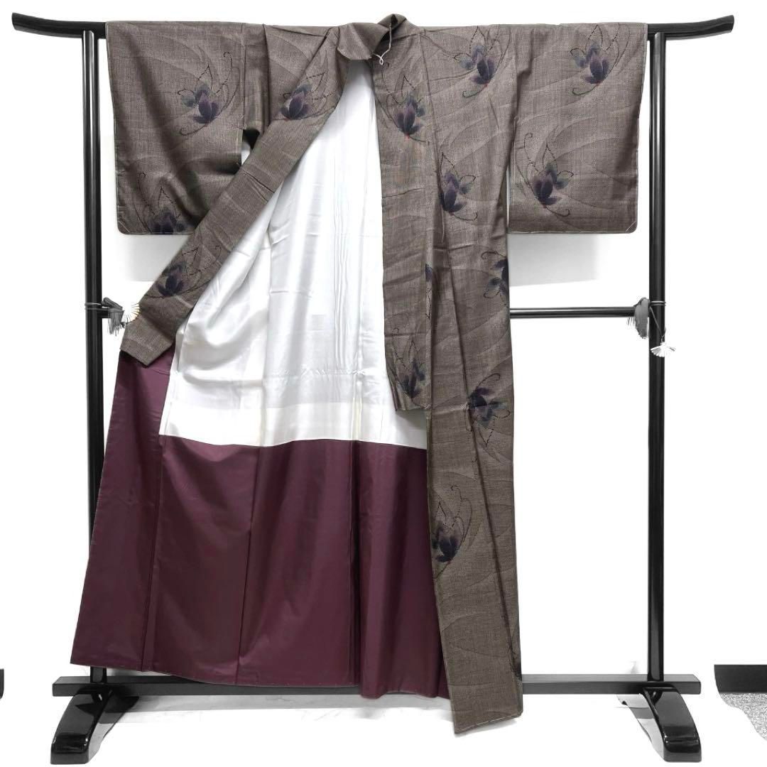 未着用 小紋 大島紬 証紙付き 手織り 泥染 花模様 流水 着物 021a d  